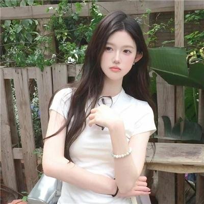 堕入地球的间谍